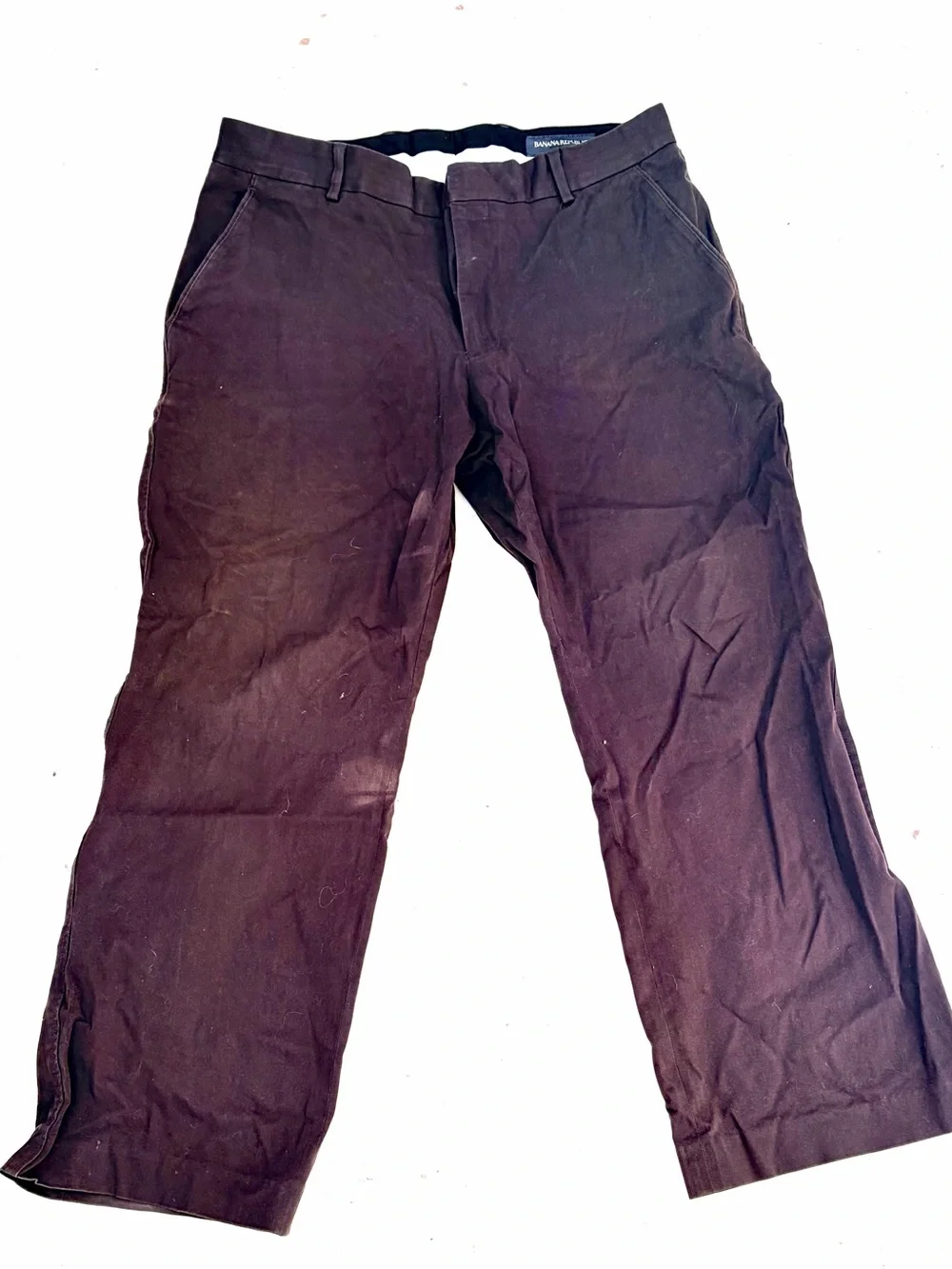 Banana Republic material offers secure